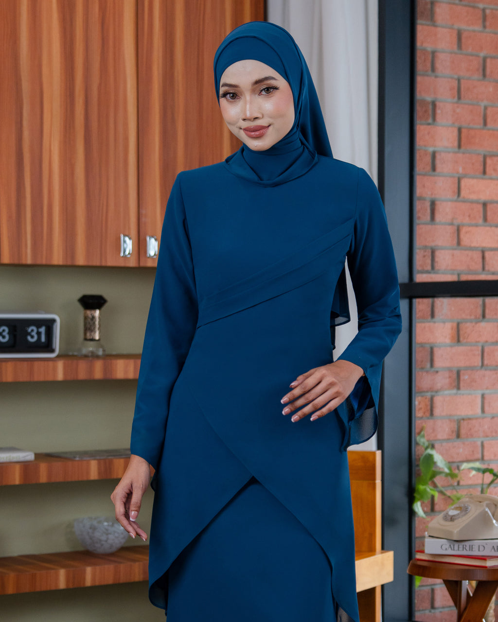 KEISHA KURUNG - TEAL BLUE